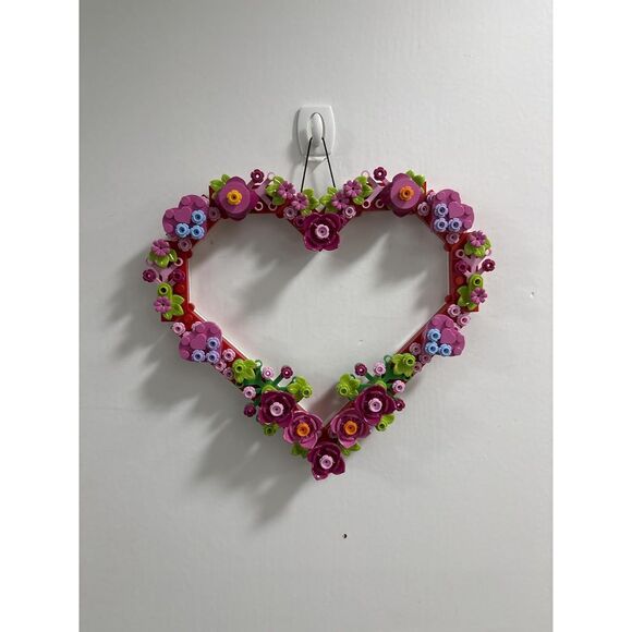 Lego 40638 Heart Ornament Building Toy Set Display on Wall As Home Decoration - Picture 5 of 5
